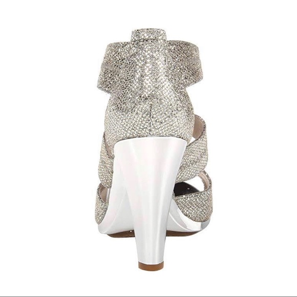 Michael Kors “Berkley” silver sparkly sandals - Picture 3 of 9